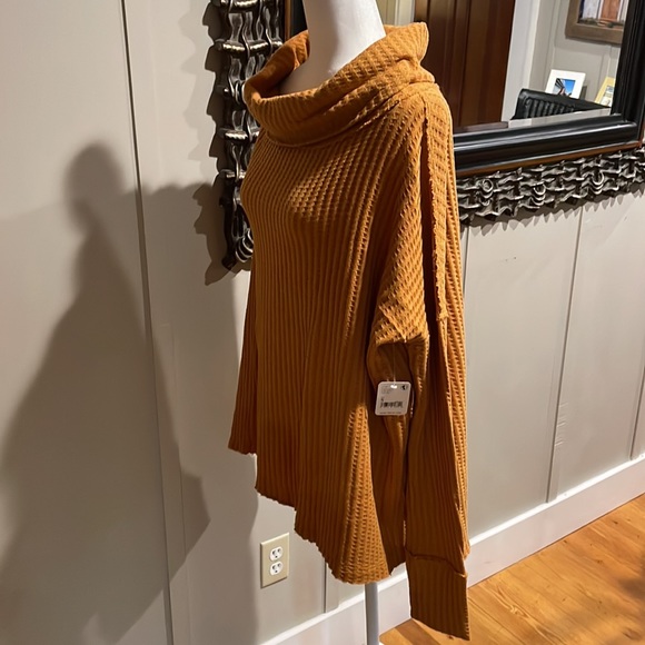 Free People Canyon Moon Waffle Mustard Oversized Surplice Back Top S/M/L/XL NWT - Picture 8 of 16